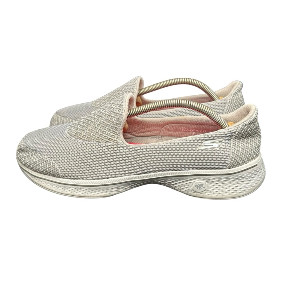 Skechers Women's Walk 4 Propel Walking Shoe - Size 11